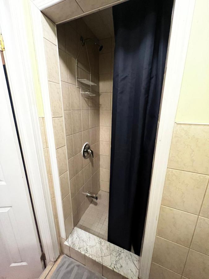 Adas Guesthouse Toronto Dış mekan fotoğraf